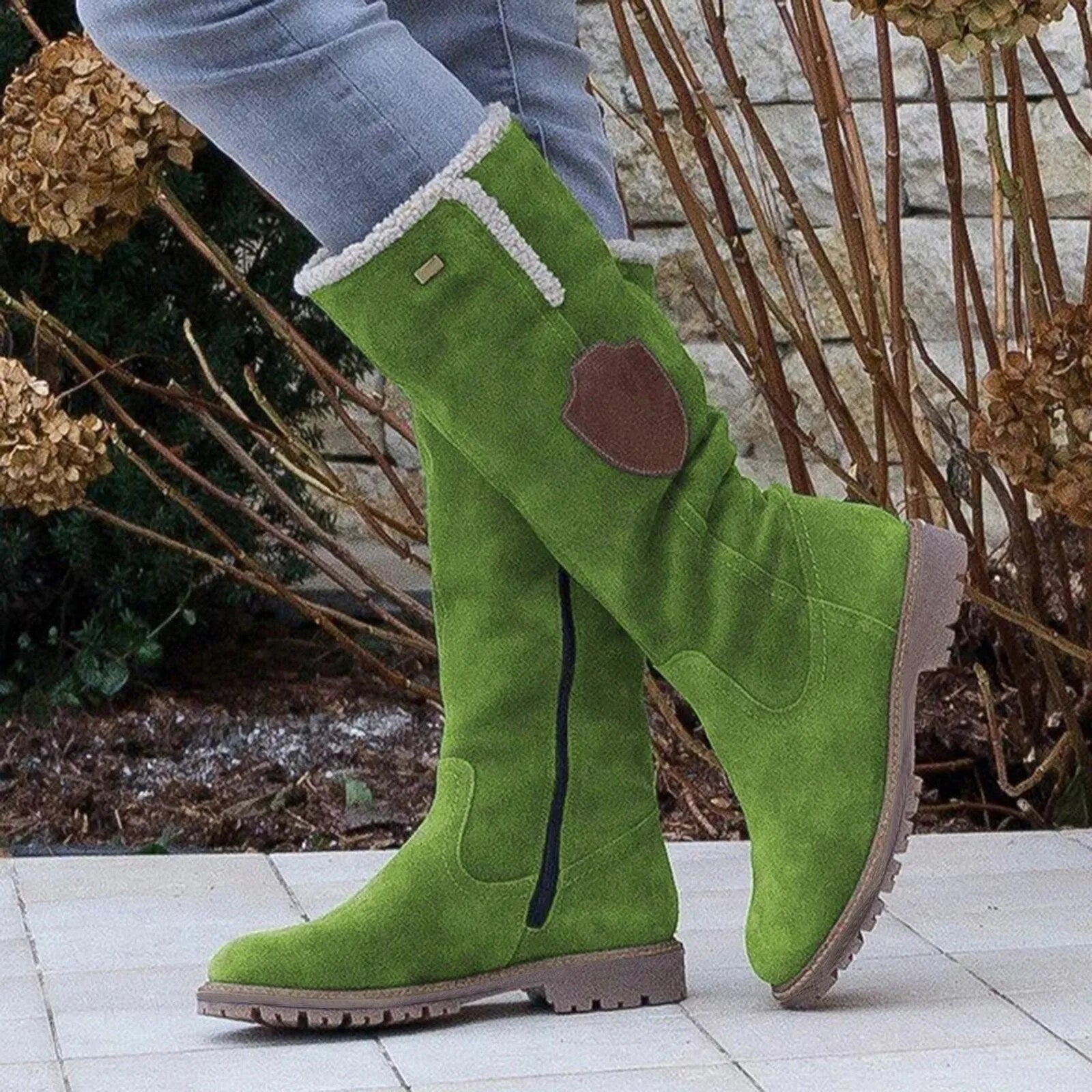 Bottes d'Hiver Confort Linda pour Femmes" can be rewritten as "Linda Women's Comfortable Winter Boots.