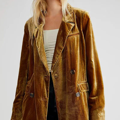Chic Velvet Blazer with Long Sleeves and Button Closure